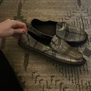 Black and grey sanuk